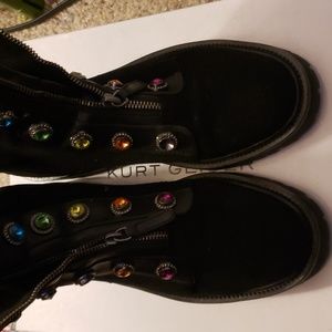 Black Kurt geiger boot